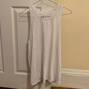 Gap open back workout tank